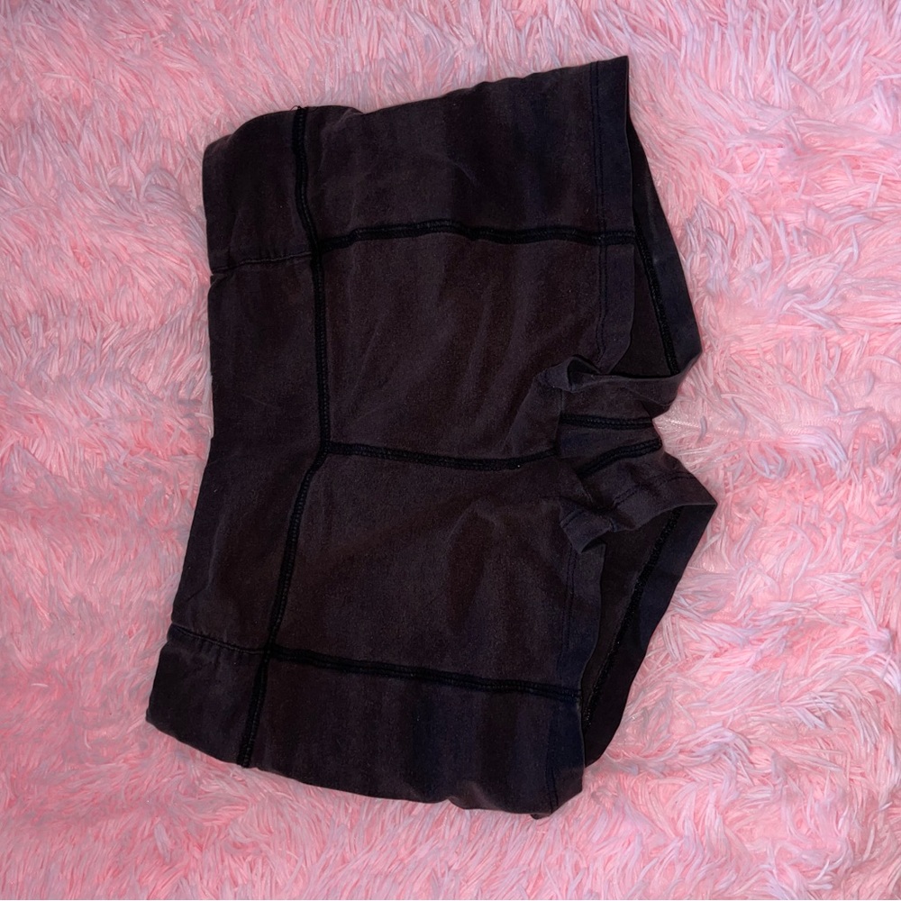 Black and brown women’s spandex workout shorts